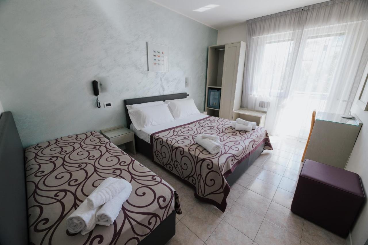 Hotel Gloria Lignano Sabbiadoro Eksteriør billede
