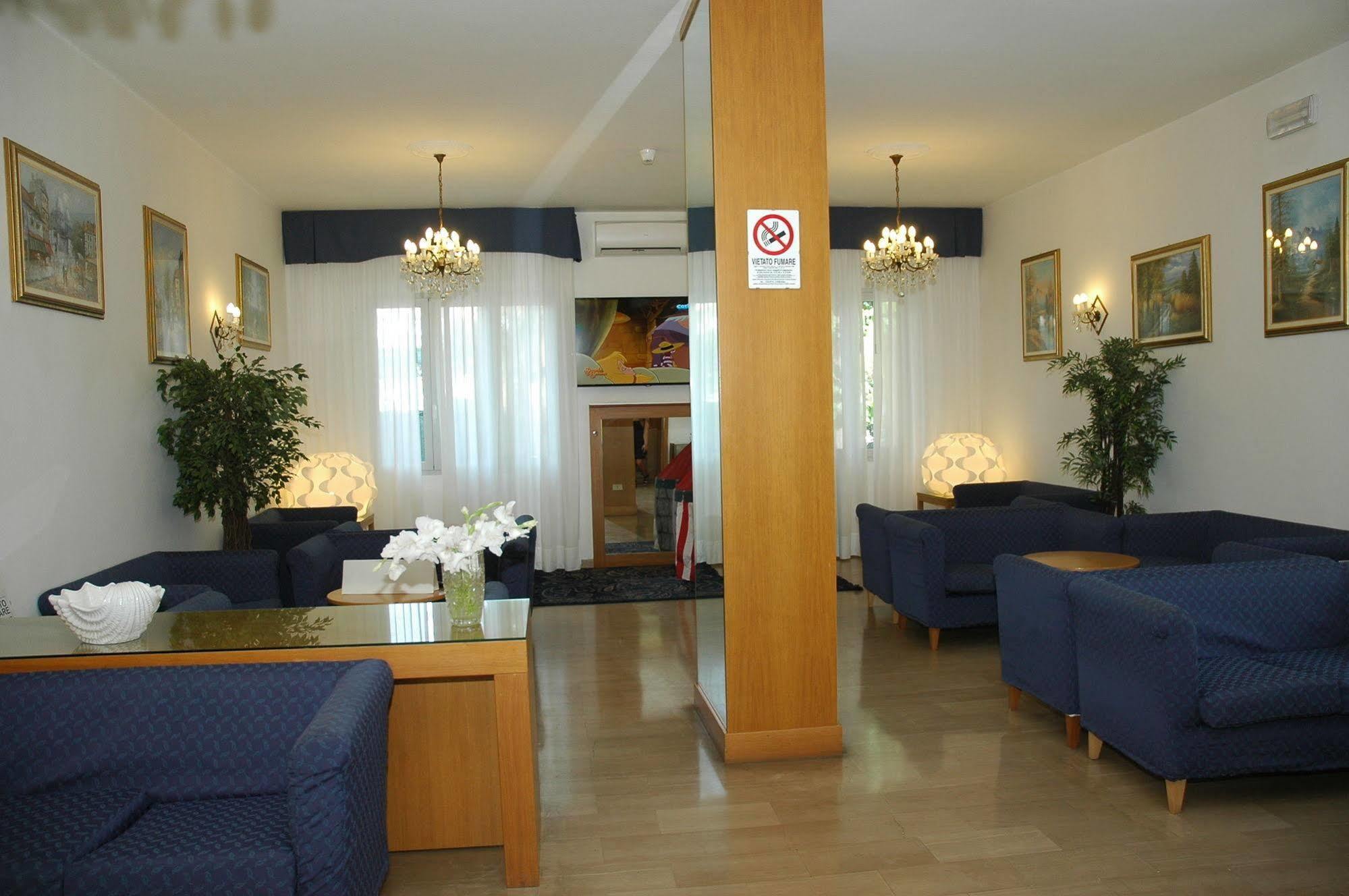 Hotel Gloria Lignano Sabbiadoro Eksteriør billede