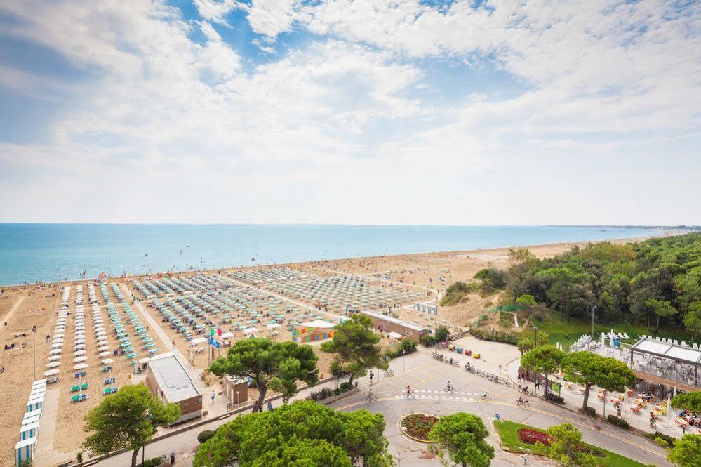 Hotel Gloria Lignano Sabbiadoro Eksteriør billede